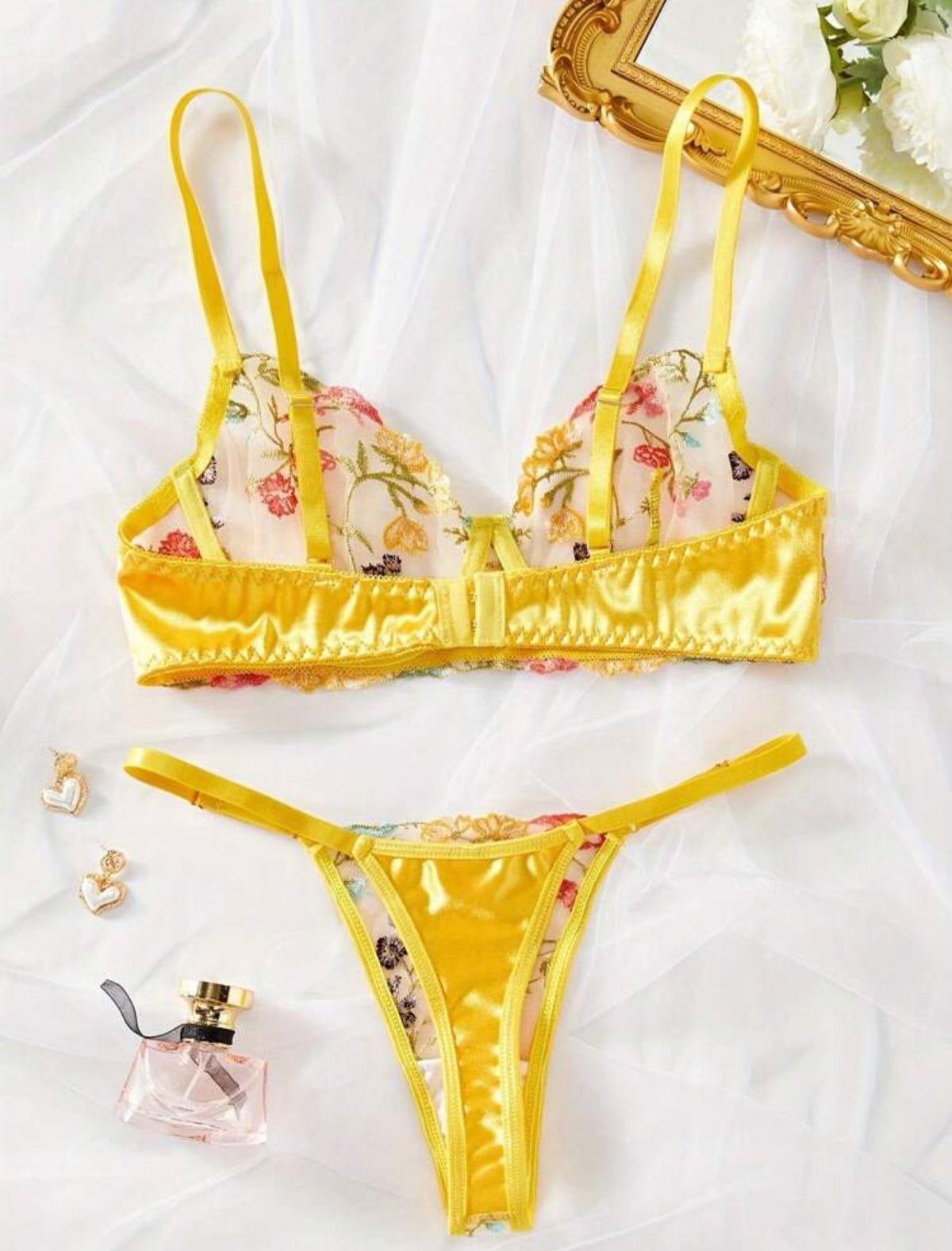 Ensemble Lingerie Flowers