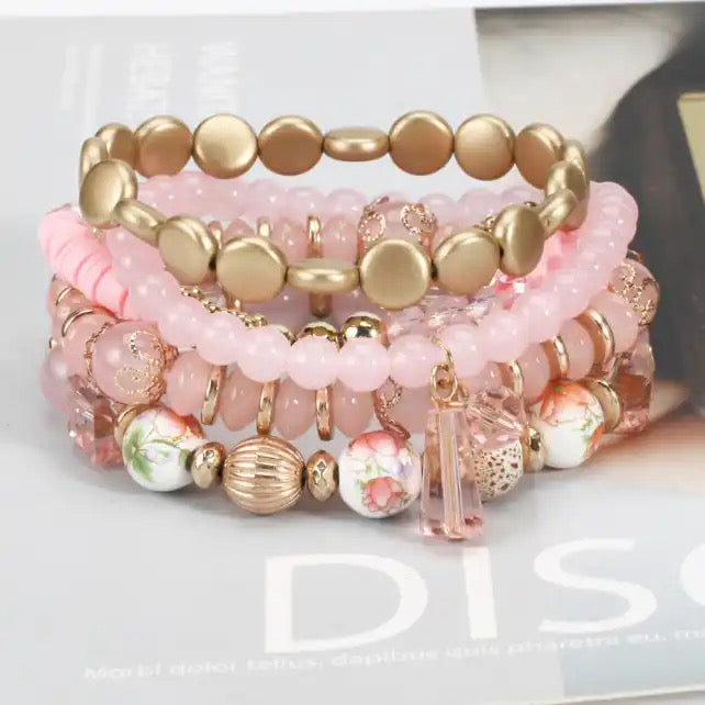 Ensemble de bracelets roses